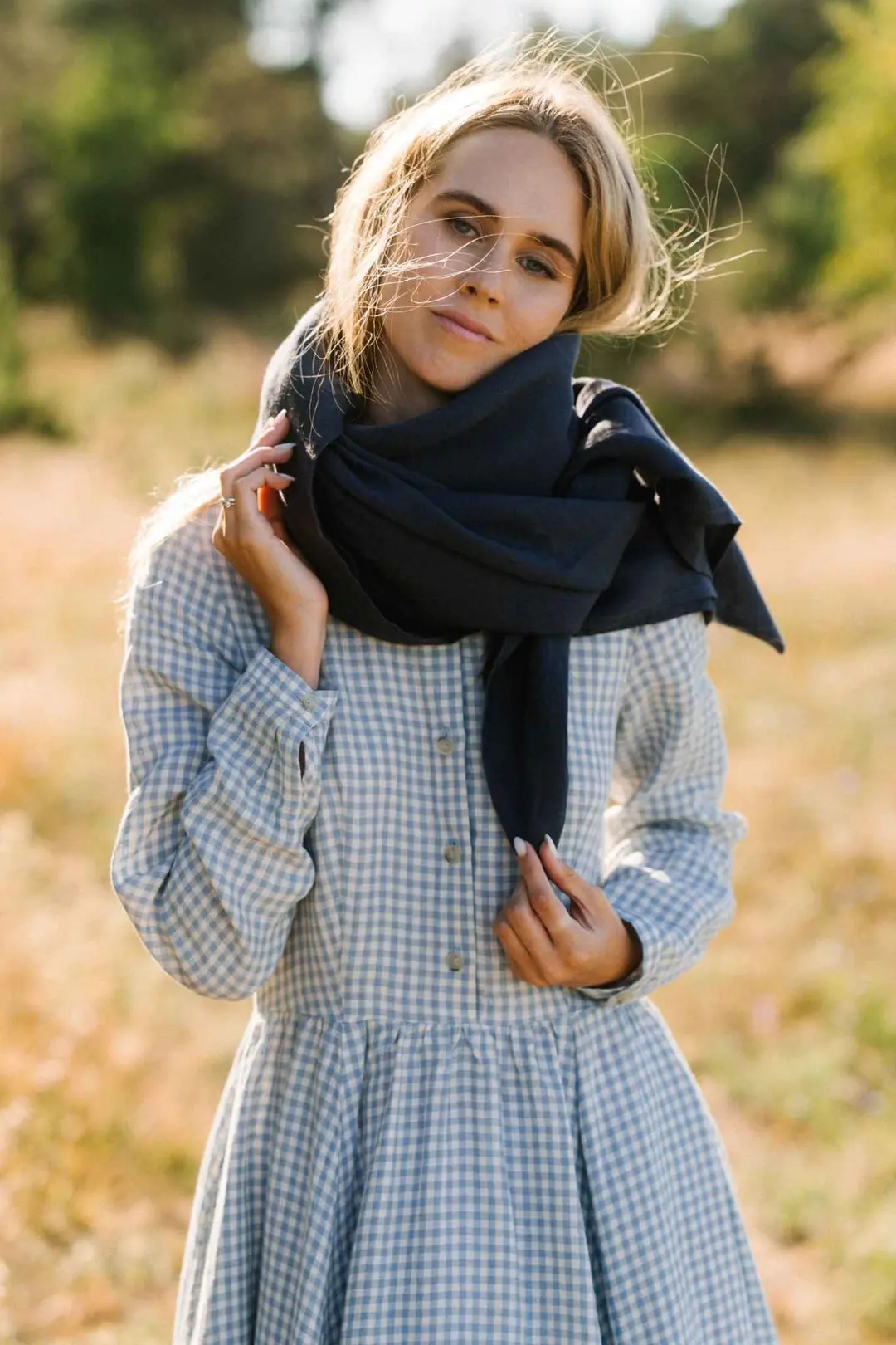 Palisandra – Linen Square Scarf