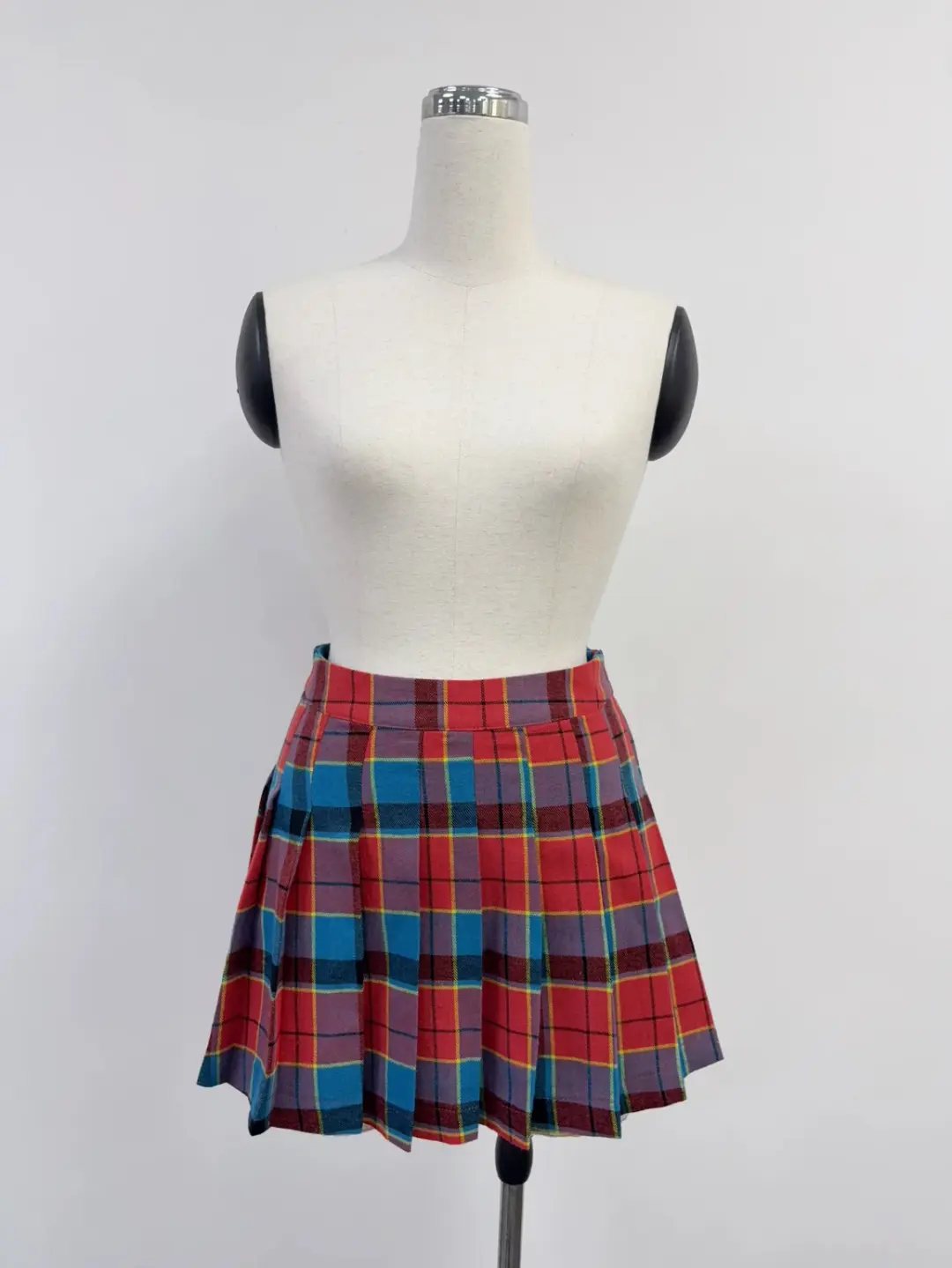SAMPLE #421 - S Pleated High Waisted Mini Skirt - Red Plaid
