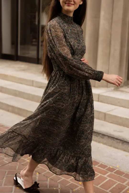 Payton Dress in Evergreen Paisley