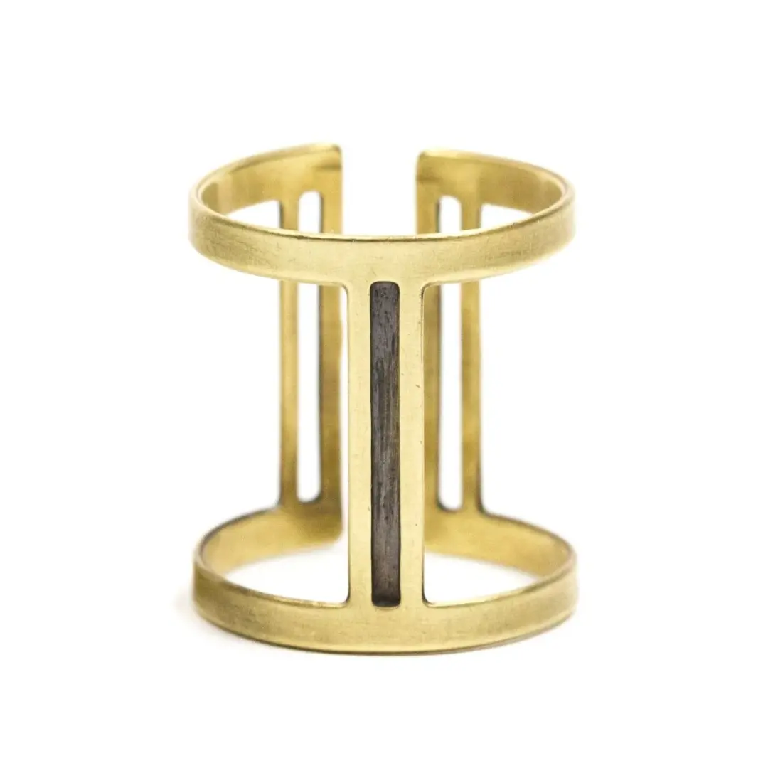 Nous ring