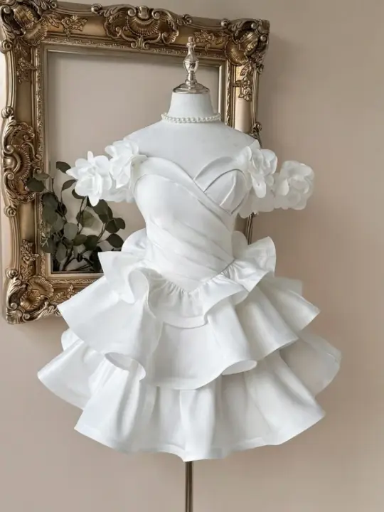 Elegant White Ruffled Homecoming Dress ,A-Line Sweetheart Applique Corset Short Prom Dress RS787