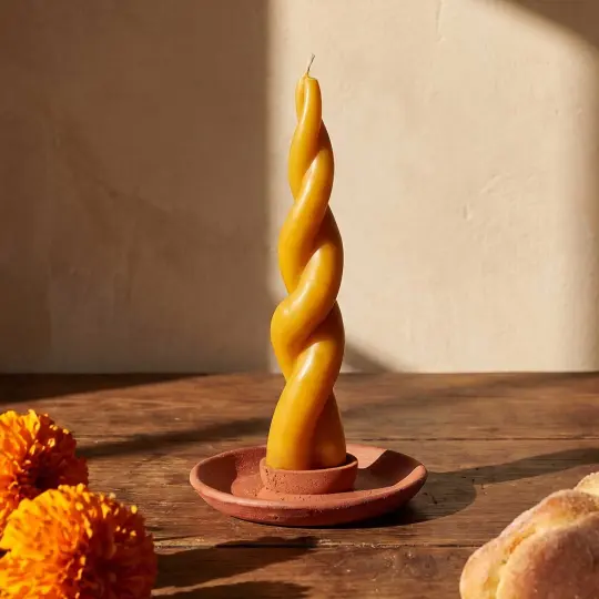 Twisted Teotitlán Beeswax Candle