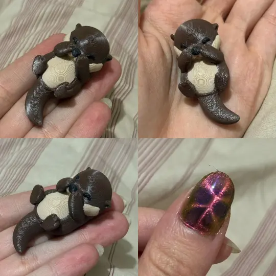 Nothing Basic: Magnet "The Otter" *OVERSTOCK*