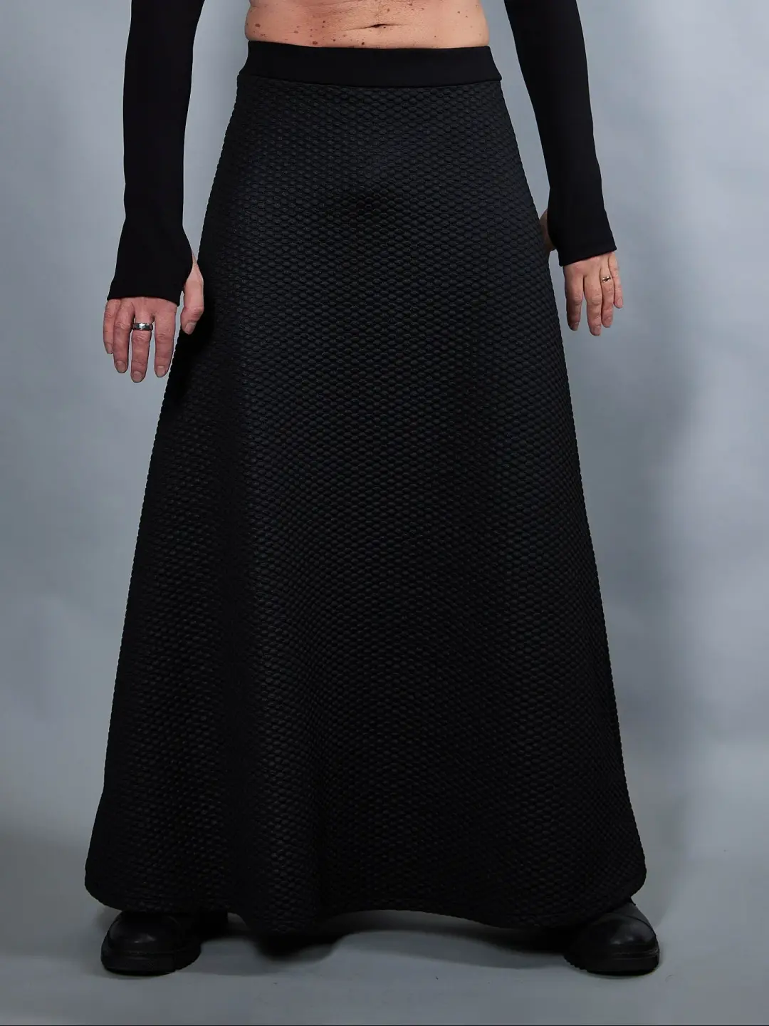 SK-L Q10 Black men's maxi skirt