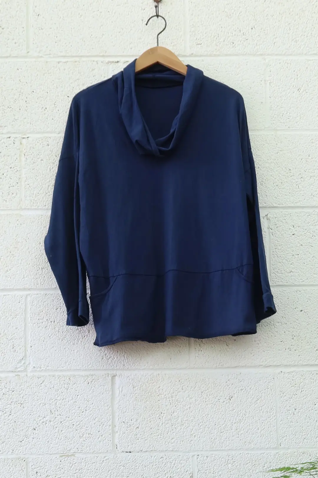 SAMPLE SALE - Many Moons Classic Darjeeling Shirt / L / Light Hemp / Sapphire / (222)