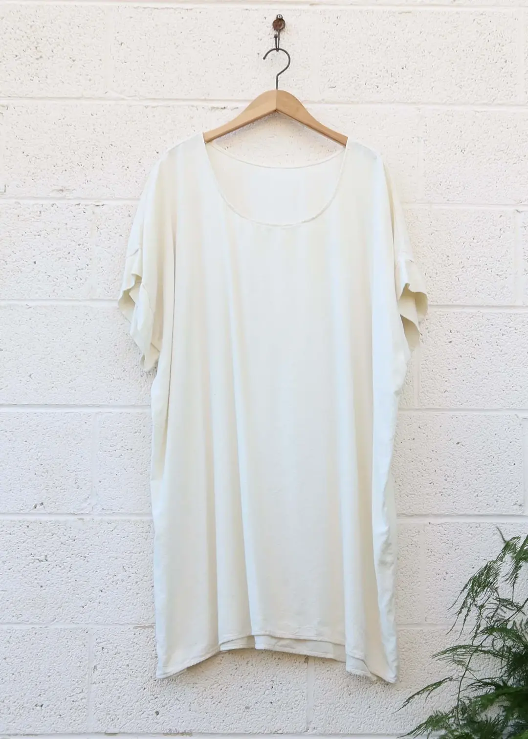 SALE - Everyday Magnolia Short Kaftan / Natural / 2XL - 3XL / Raw Silk (173)