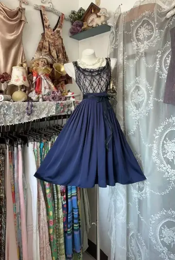 Navy blue lace bodice, fitted waist, full skirt, ball gown R7580
