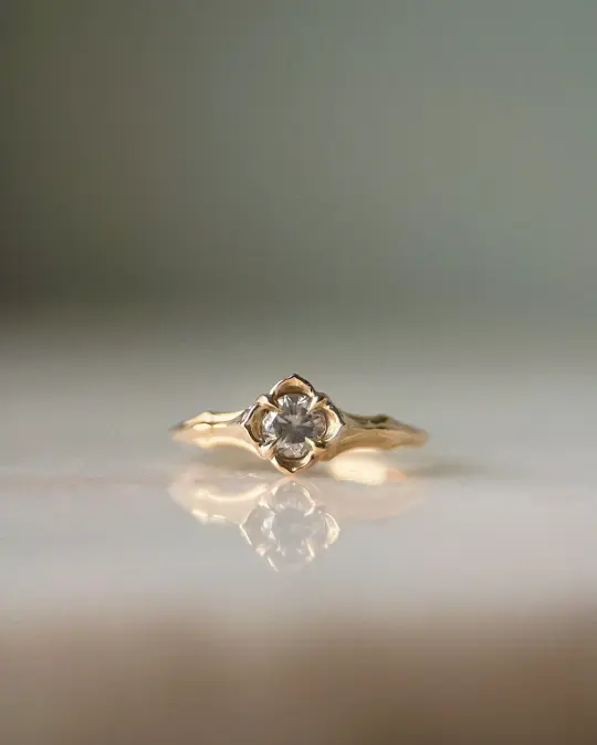 Baby Daphne // 5mm // Gold