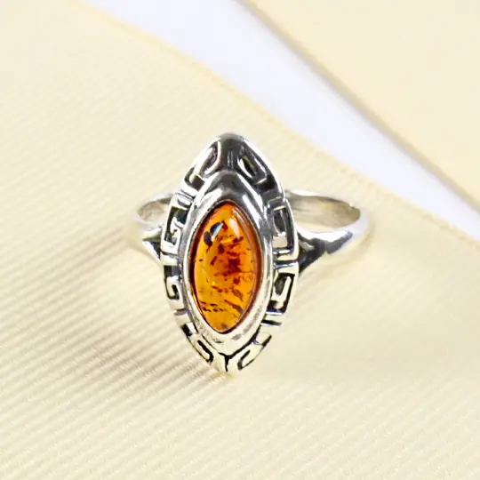 Eye of Honey Amber Ring