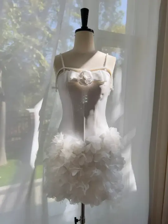 White suspenders, slim waist, flower bud skirt, short skirt, homecoming dress R5038