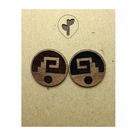 chimalli II / studs / walnut