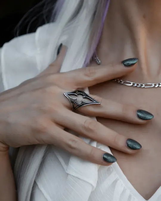 Twisted Fate Ring
