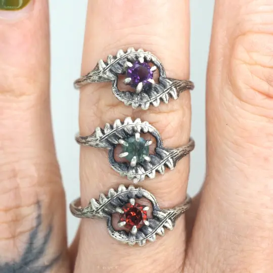 Fernfinity and gemstone ring