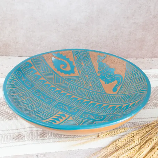 Zinapécuaro Large Hand-Carved Clay Bowl