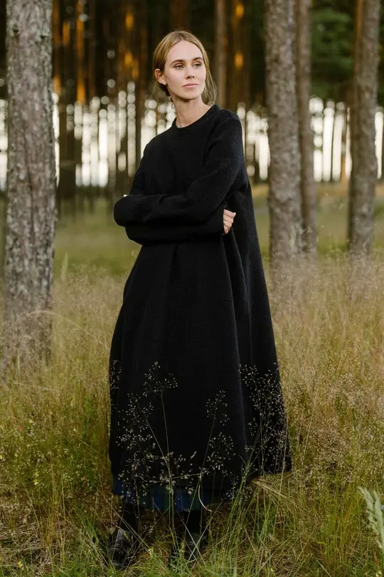Double Slit – Virgin Wool Tunic Dress with Thumbhole Sleeves