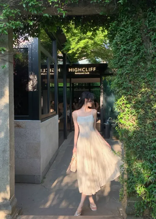 Romantic holiday style suspender dress summer hollow white lace temperament long skirt R4423