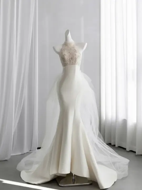 Off-white halter neck fitted waist slim fishtail long ball gown R8434