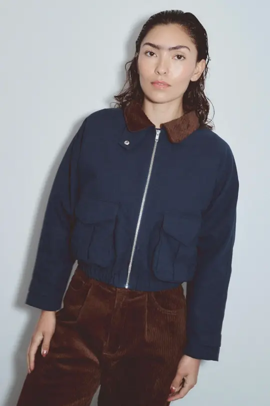 2 left - Canvas Crop Cargo Jacket Navy