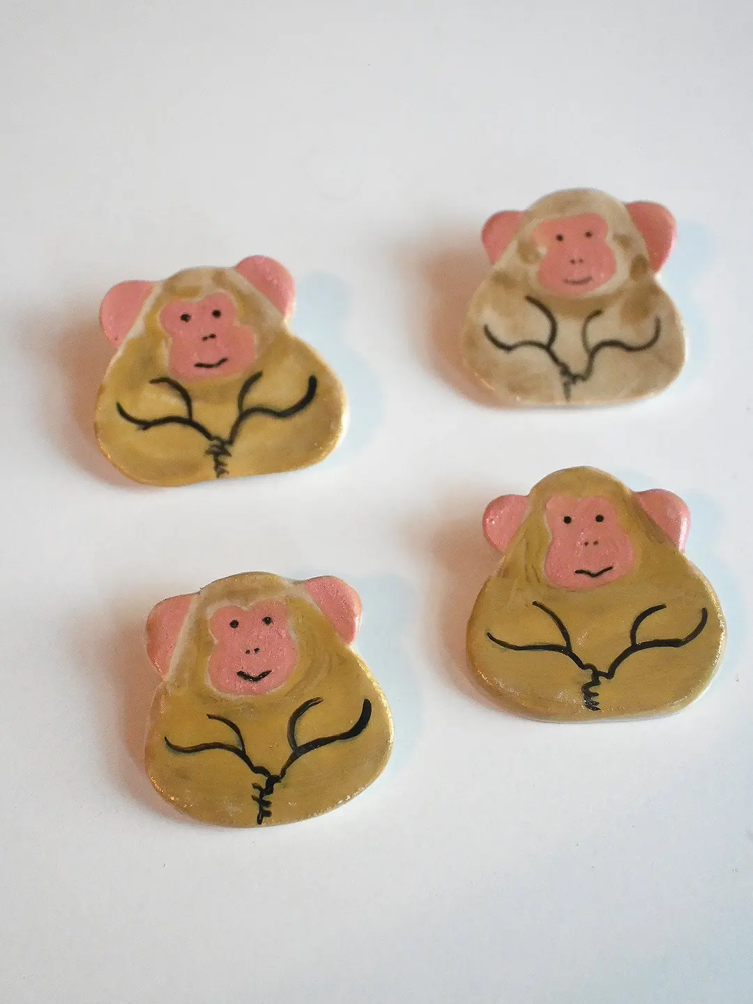 MONKEY Ceramic pin
