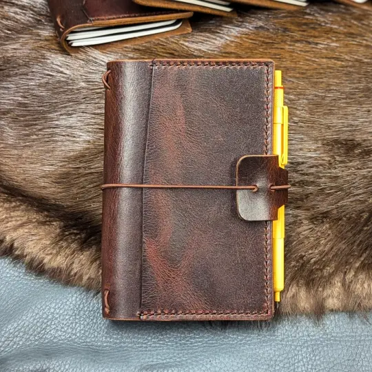 POCKET Traveller's Notebook | Forest Keep ROOTS, No. 11