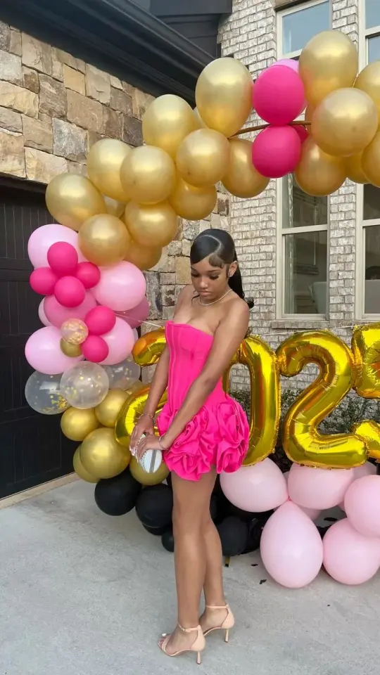Barbie Pink Sheath Strapless Ruffled Mini Birthday Dress with Flower-shaped Tiered Hem Homecoming Dress RS203