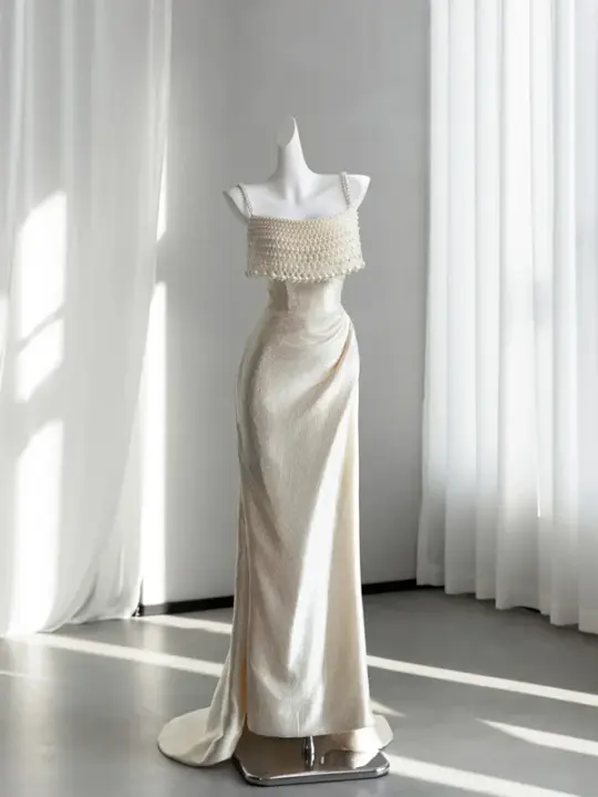 Light champagne-colored halter-neck fitted long ball gown, bridal gown R8858