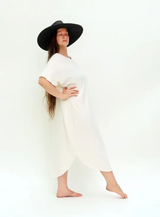 Everyday Magnolia Bloom Below Knee Kaftan