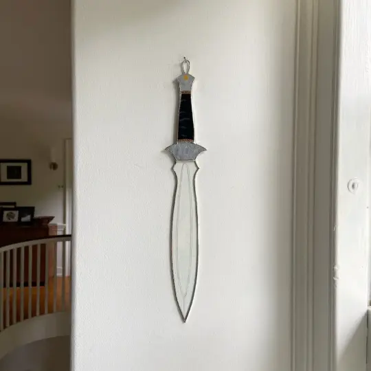 *PREORDER* The Barrow-Blade of the Brave