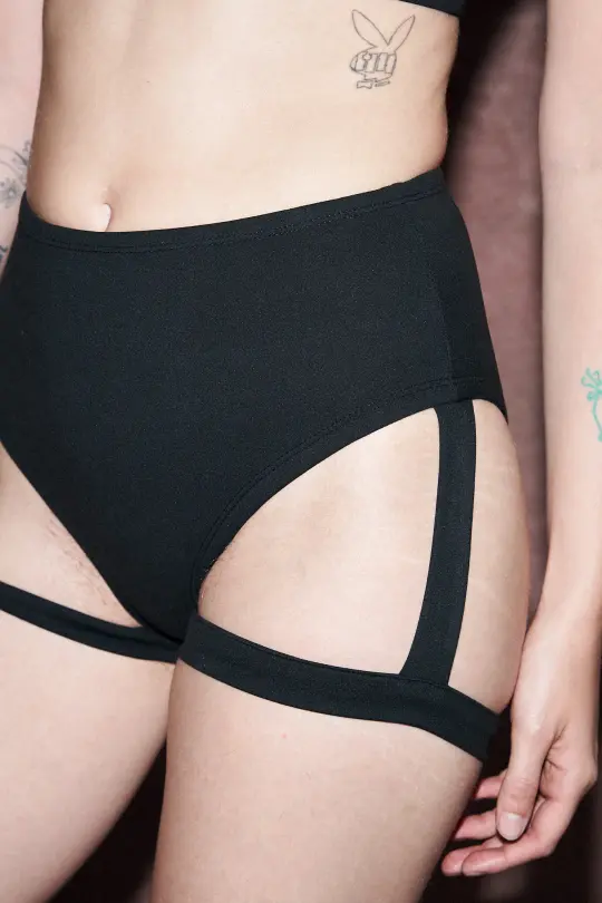 Black High Waist Garter Yoga Bottoms