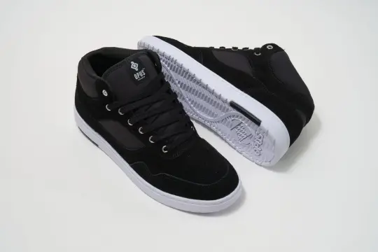 Standard Mid - Cup - Black / White - OPUS FOOTWEAR
