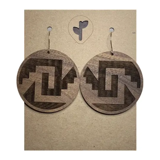 chimalli I / earrings / walnut