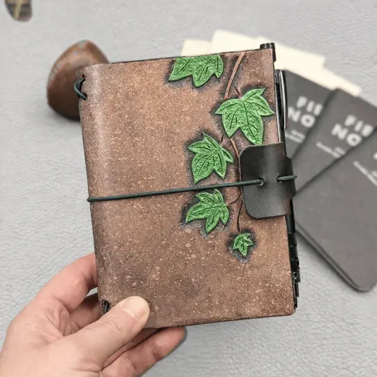 PASSPORT Traveller's Notebook | Tooled Painted Ivy Vine, No. 1