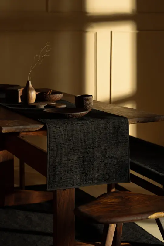 Textured table runner