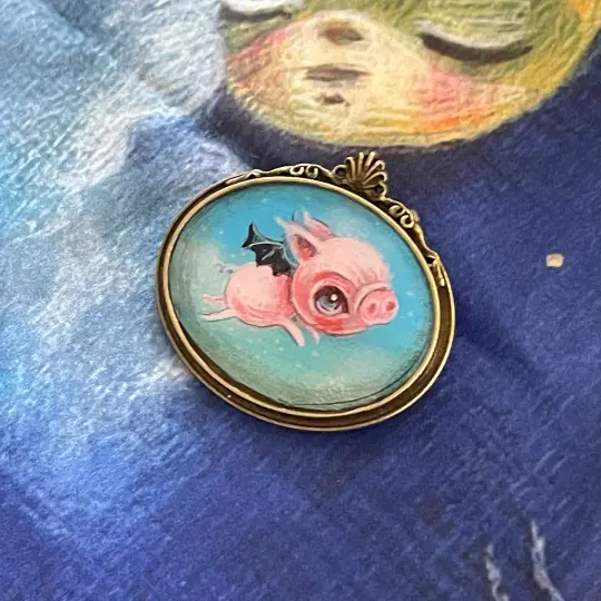 Bat Winged Piggylet