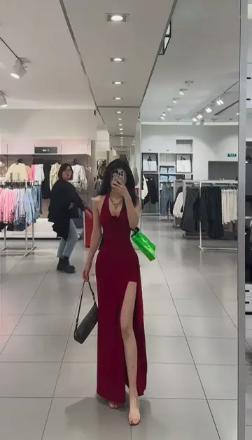 Red halter-neck, fitted waist, and slit long ball gown - sexy and charming R7778