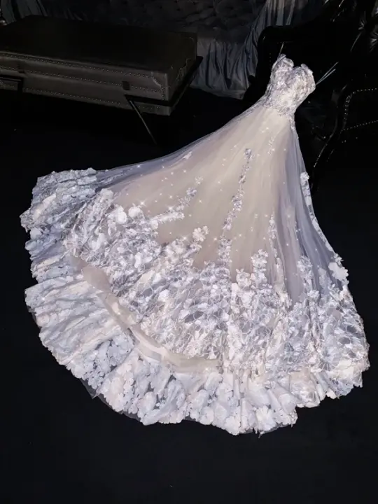 White halter-neck fitted long ball gown/bridal dress R8748