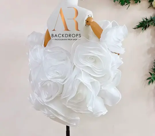 3D organnza rose cape with detachable train