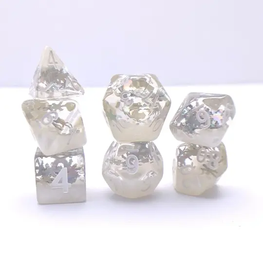 Winter Dice Set – 7-Piece Translucent Pearly White Holographic Snowflake Glitter