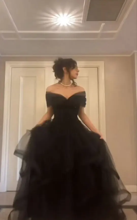 Puffy Tulle Prom Gown Black Women's Corset Maxi Evening Dress — Fall Outfit 2026 New RS3101