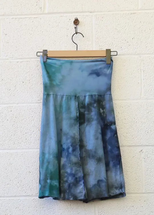 OOAK - Warrior Simplicity Short Skirt  / XS / Med Hemp/Organic Cotton / Ice Dye (172)