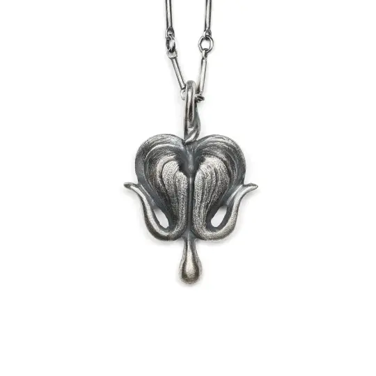 Bleeding Heart. Necklace.