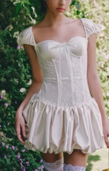 White puff sleeves, slim waist, flower bud skirt, cute short skirt, homecoming dress R4596