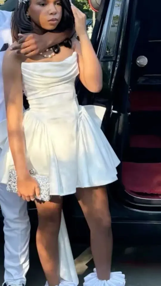 Minimalist White A-Line Strapless Large Bow Back Accessory Bodycon Mini Dress Homecoming Dress RS251