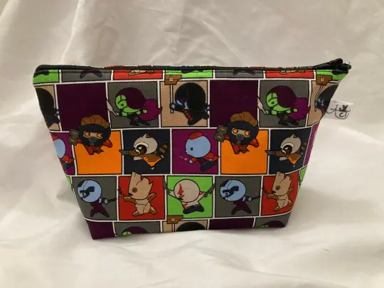 SALE - Side Scroll Space Heroes Zipper Pouch