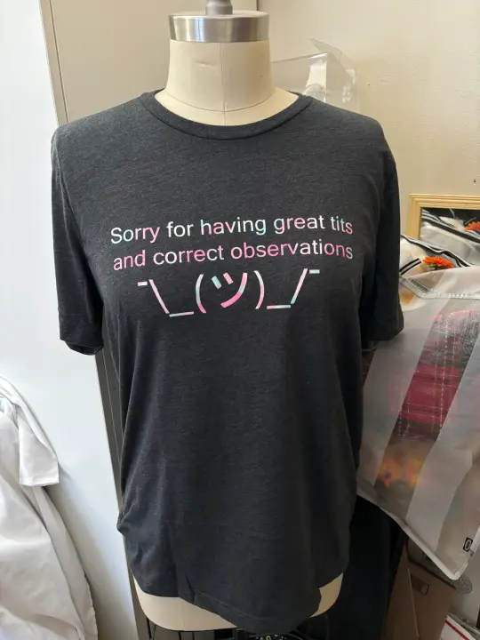 Shrug t-shirt