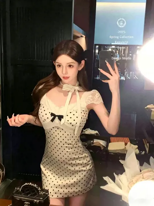 Retro Polka Dot Bodycon Mini Dress with Lace Trim R9164