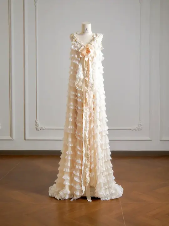 Light apricot halter-neck cake skirt long ball gown R8140