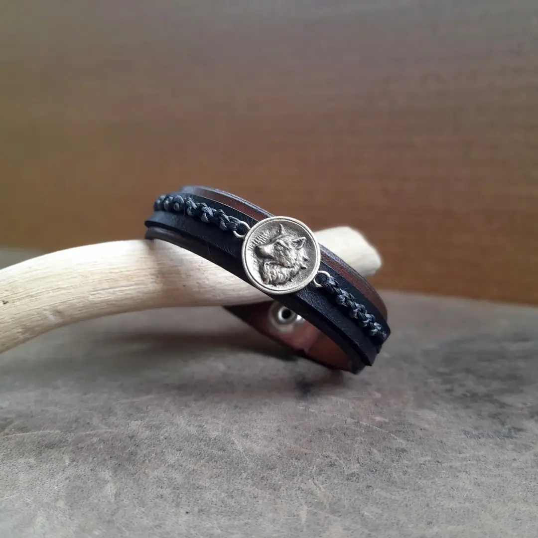 Great Nordic Wolf Leather Bracelet | Handcrafted & Symbolic