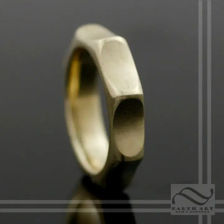 The Golden Starburst - 14k Wedding Band
