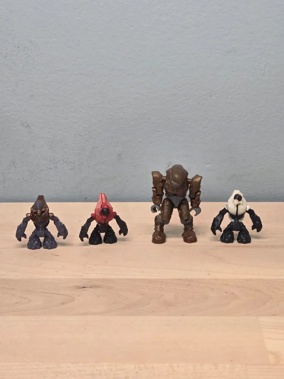 Halo Mega Construx Covenant Figure Lot of 4 Grunt Brute Elite Action Figures